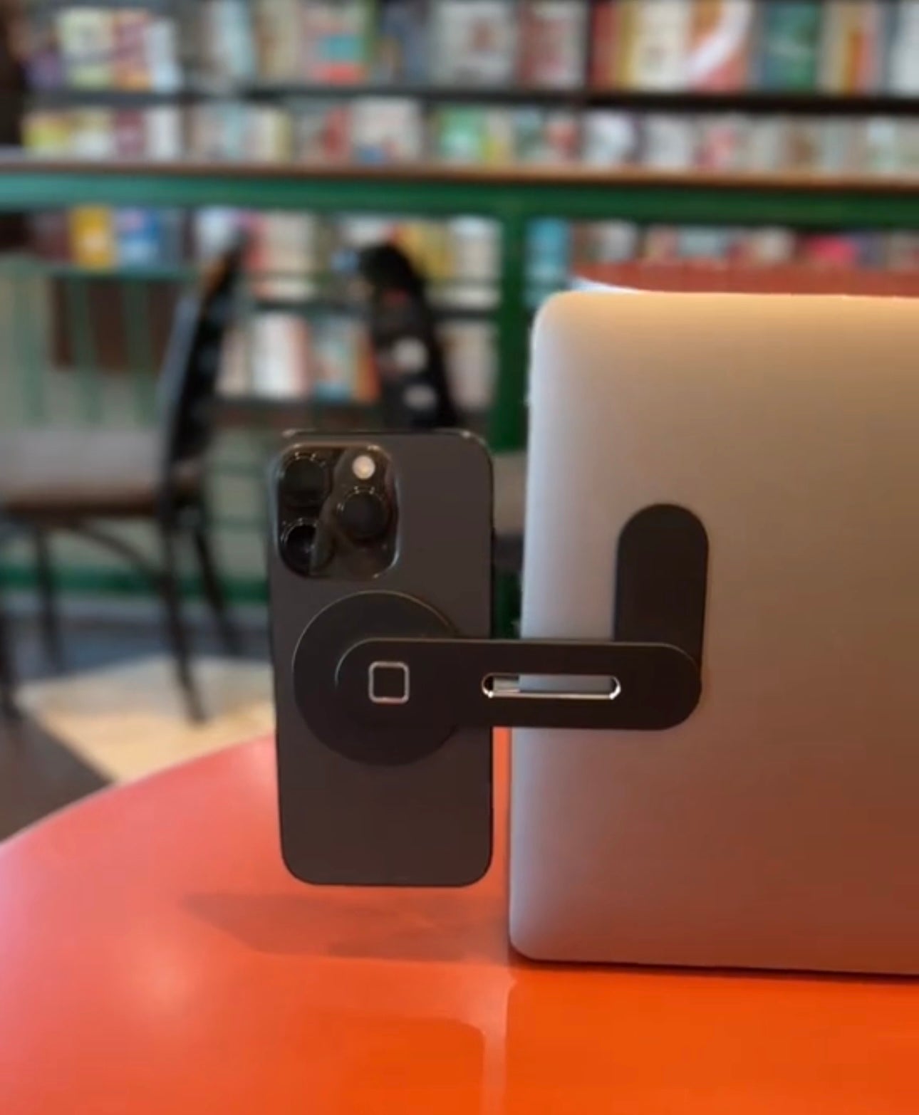 LAPTOP PHONE HOLDER®